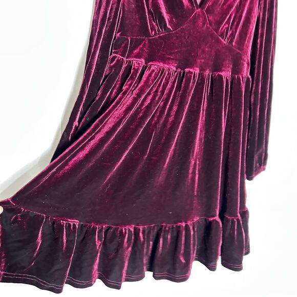 NWT Halara Everyday Deep V Neck Long Sleeve Ruffled Hem Velvet Mini Party Dress - Picture 5 of 6